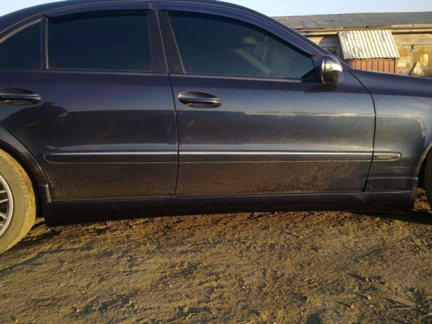 Накладка на пороги "Wald" Mercedes-Benz W211 купить недорого с доставкой в Волоколамск