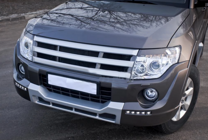 Накладка (юбка) переднего бампера "Broomer Design" (Без ДХЛ) для Mitsubishi Pajero IV (2006-2015) купить недорого с доставкой в Волоколамск