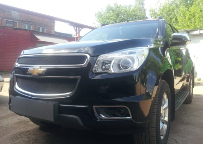 Защита радиатора "Standart" Chevrolet Trailblazer (2012-2015) чёрная купить недорого с доставкой в Волоколамск