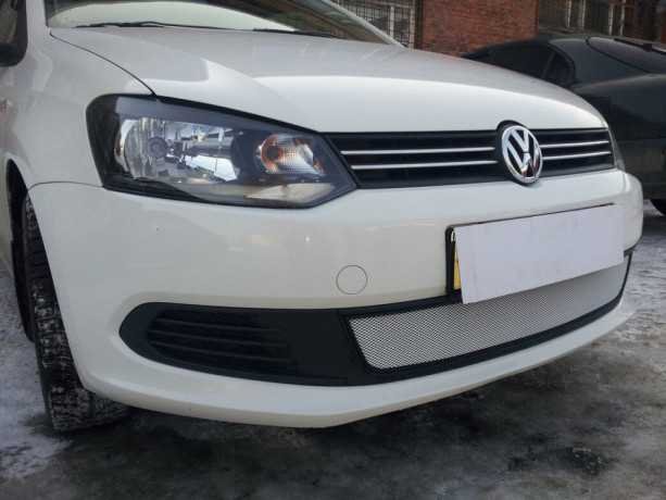 Защита радиатора "Standart" Volkswagen Polo седан (2010-2014) хром купить недорого с доставкой в Волоколамск