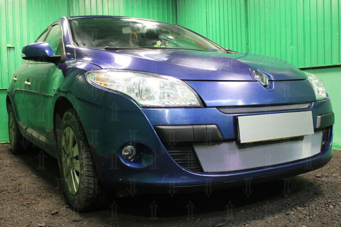 Защита радиатора "Standart" Renault Megane (2008-2012) верх, хром купить недорого с доставкой в Волоколамск