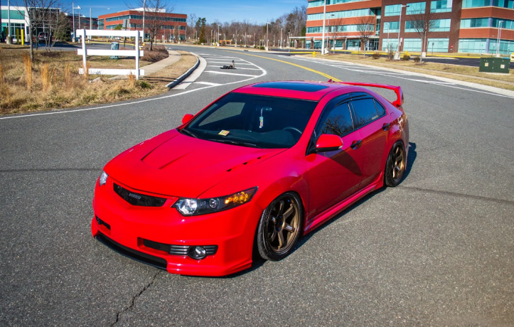 Капот пластиковый "Agressive Air" var №3 для Honda Accord VIII (2008-2013) купить недорого с доставкой в Волоколамск