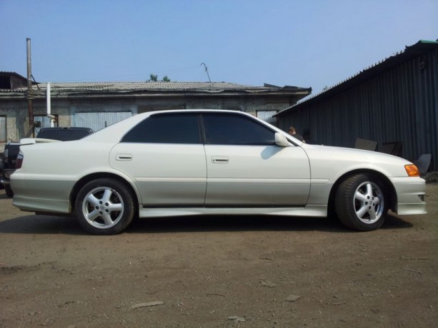 Накладки на пороги (сток) Toyota Chaser (100) купить недорого с доставкой в Волоколамск