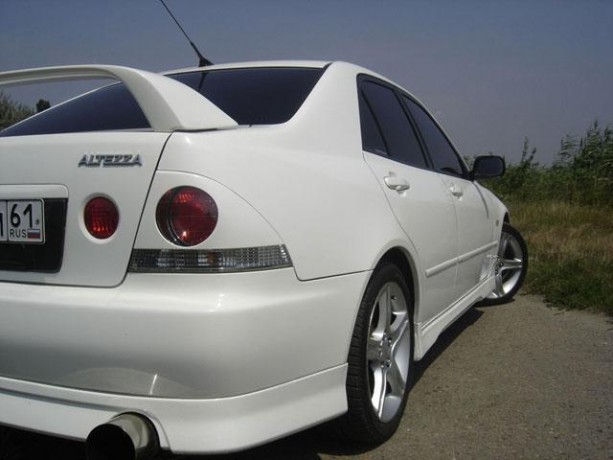 Накладки на заднюю оптику Toyota Altezza (10) купить недорого с доставкой в Волоколамск