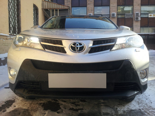 Защита радиатора "Standart" Toyota RAV4 (2012-2015) верх, чёрная купить недорого с доставкой в Волоколамск