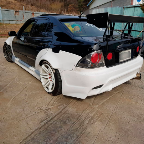 Задние фендеры "Rocket bunny style" +65mm для Lexus IS, Toyota Altezza купить недорого с доставкой в Волоколамск